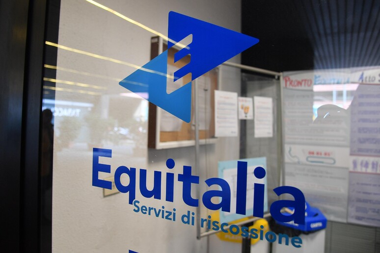- RIPRODUZIONE RISERVATA