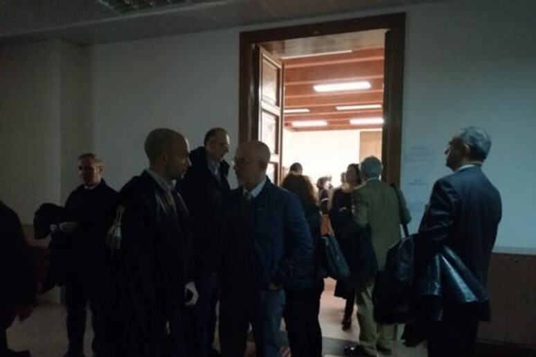 - RIPRODUZIONE RISERVATA