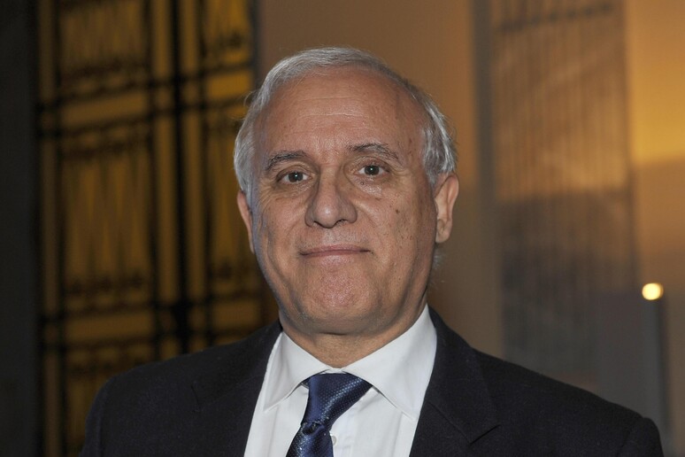 - RIPRODUZIONE RISERVATA