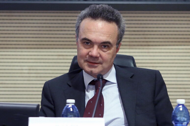 - RIPRODUZIONE RISERVATA