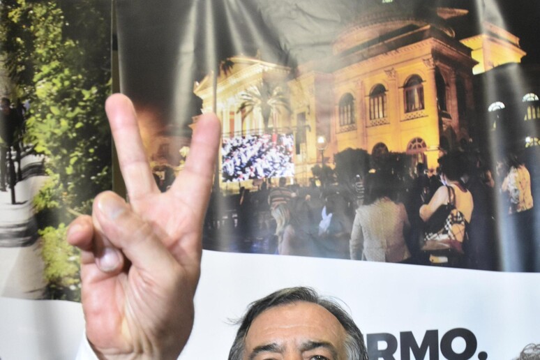 - RIPRODUZIONE RISERVATA