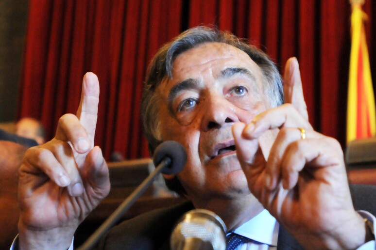 - RIPRODUZIONE RISERVATA