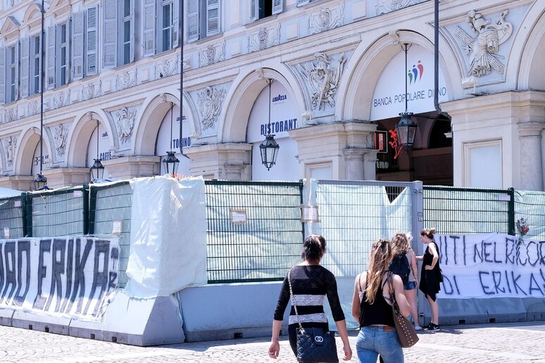 - RIPRODUZIONE RISERVATA