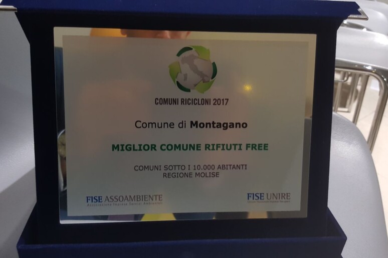 - RIPRODUZIONE RISERVATA