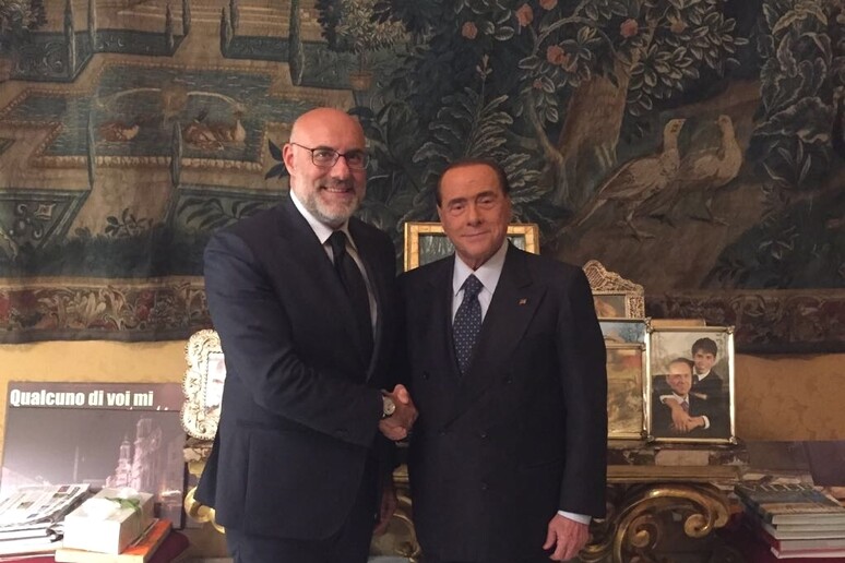 - RIPRODUZIONE RISERVATA