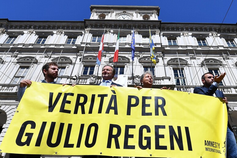 - RIPRODUZIONE RISERVATA