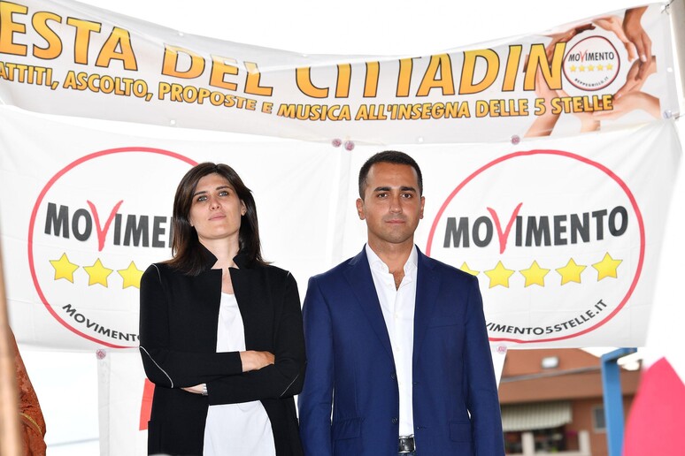 - RIPRODUZIONE RISERVATA