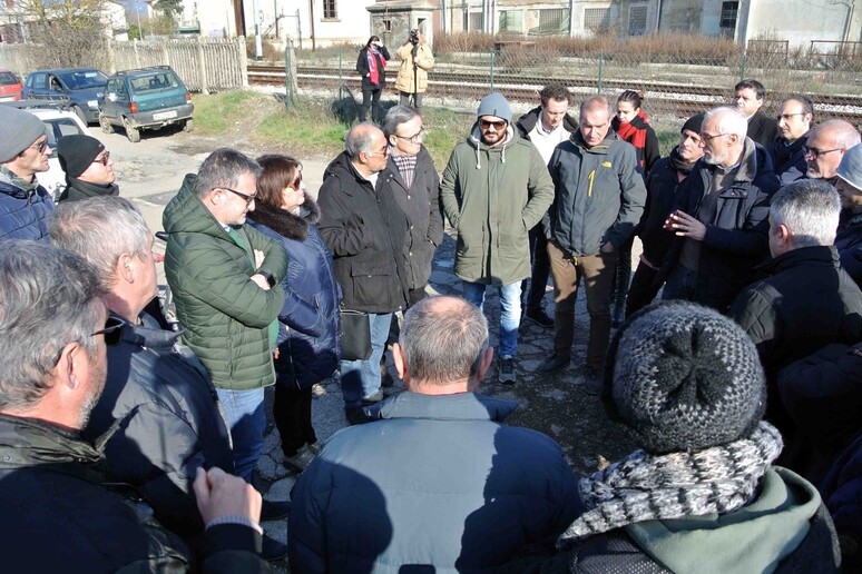 - RIPRODUZIONE RISERVATA