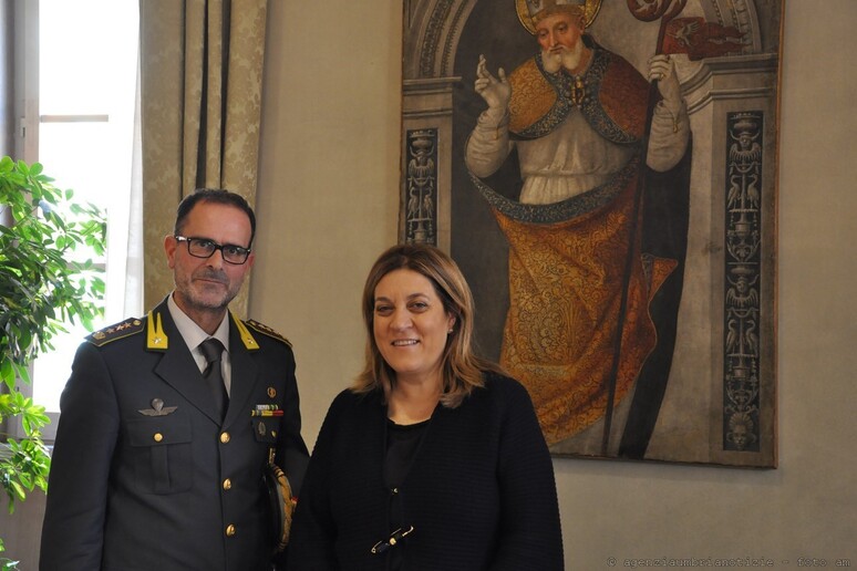 - RIPRODUZIONE RISERVATA