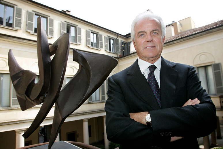 - RIPRODUZIONE RISERVATA