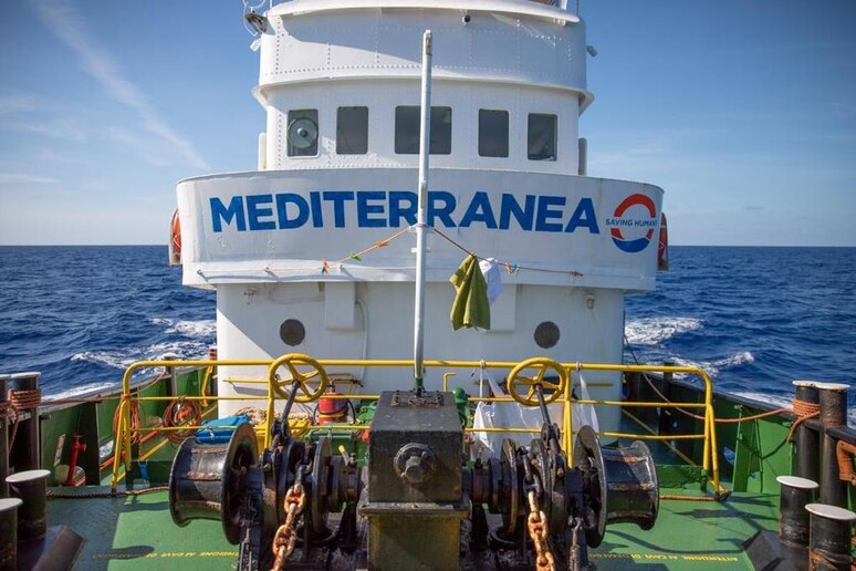 - RIPRODUZIONE RISERVATA