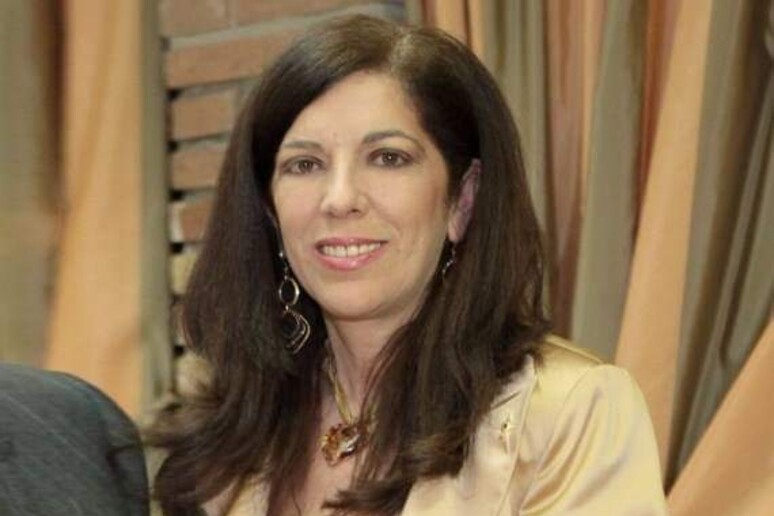 - RIPRODUZIONE RISERVATA