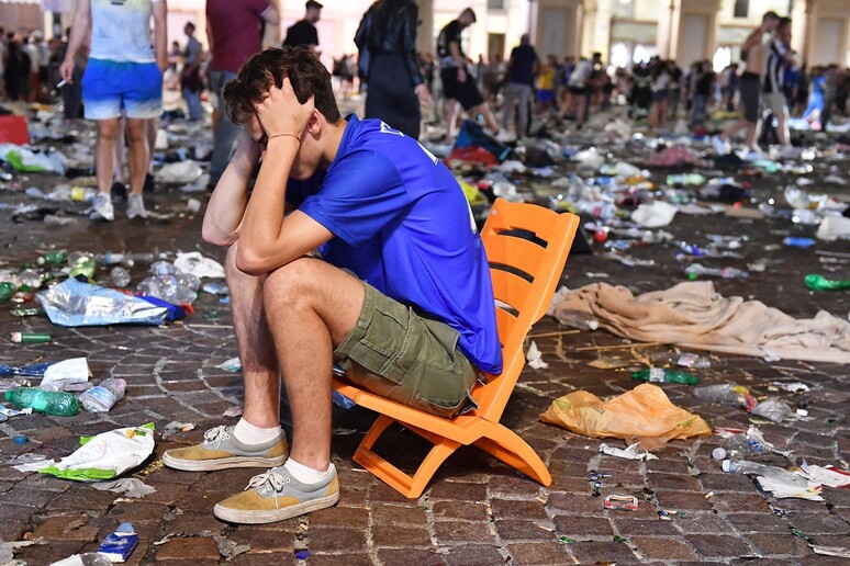 Corinaldo come piazza San Carlo,  'nulla cambiato ' - RIPRODUZIONE RISERVATA