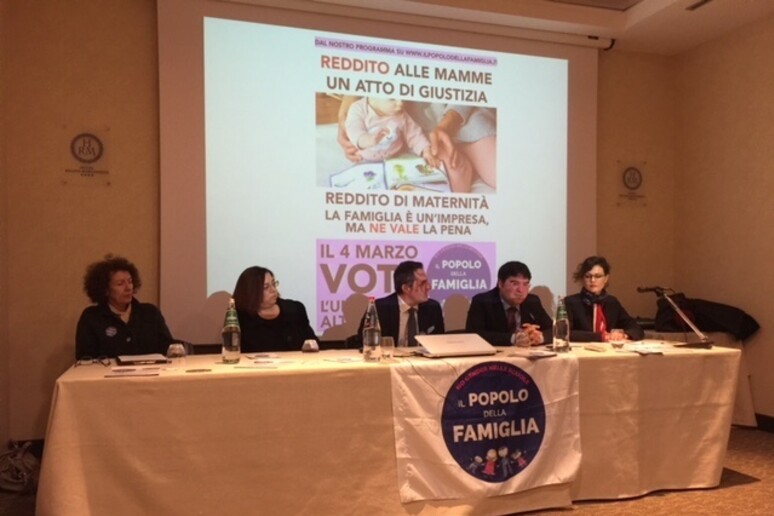 - RIPRODUZIONE RISERVATA