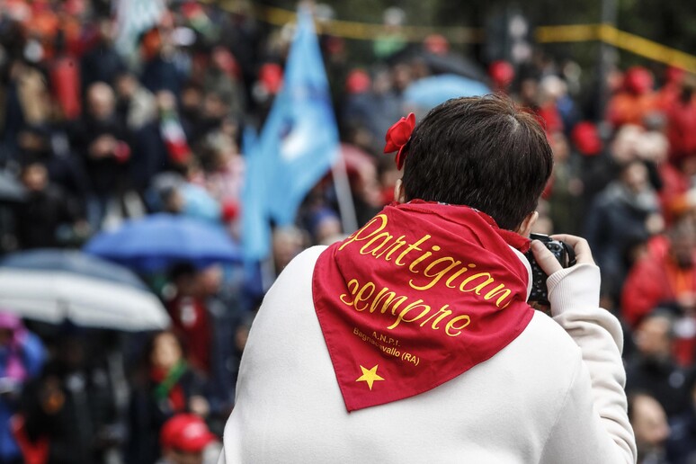 Una manifestazione in una foto d 'archivio - RIPRODUZIONE RISERVATA