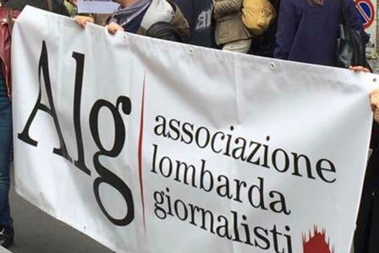 - RIPRODUZIONE RISERVATA