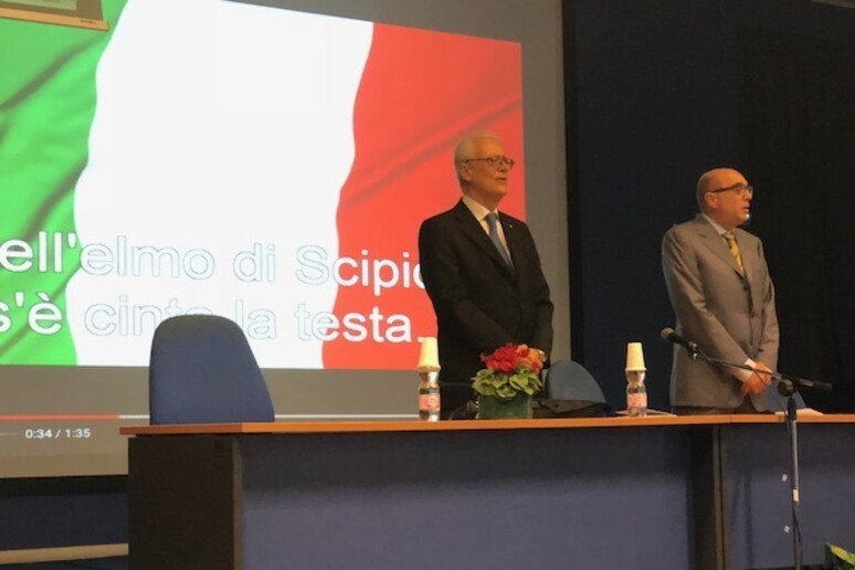 - RIPRODUZIONE RISERVATA