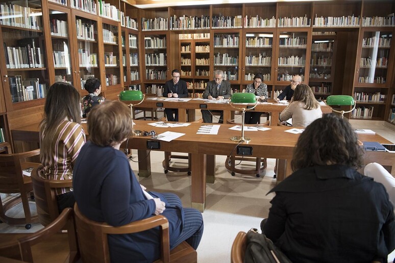 - RIPRODUZIONE RISERVATA