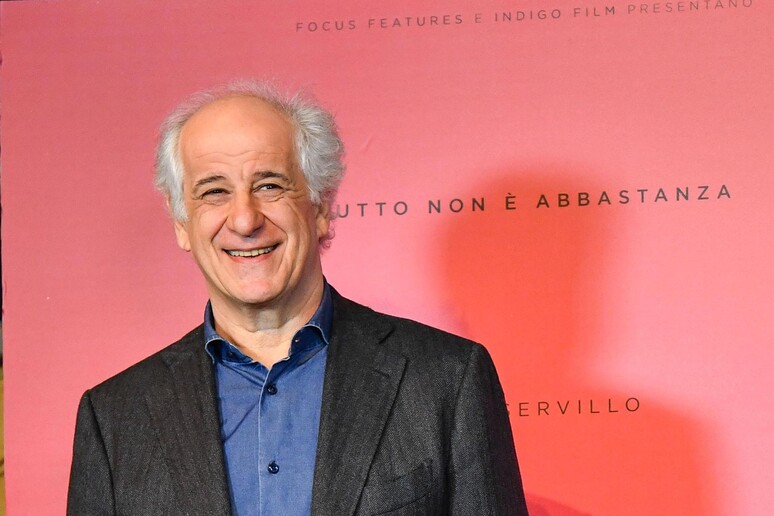 - RIPRODUZIONE RISERVATA