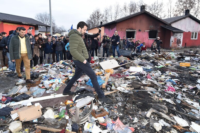 - RIPRODUZIONE RISERVATA