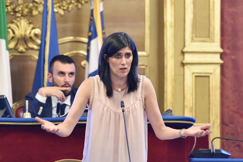 - RIPRODUZIONE RISERVATA