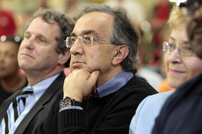 - RIPRODUZIONE RISERVATA