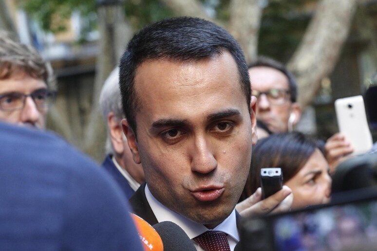 - RIPRODUZIONE RISERVATA
