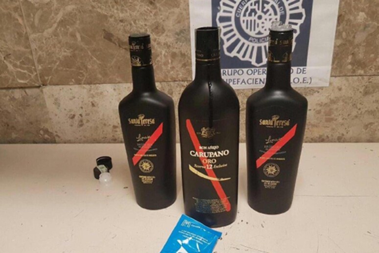 - RIPRODUZIONE RISERVATA