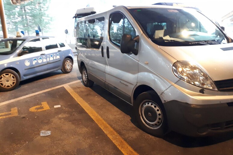 - RIPRODUZIONE RISERVATA