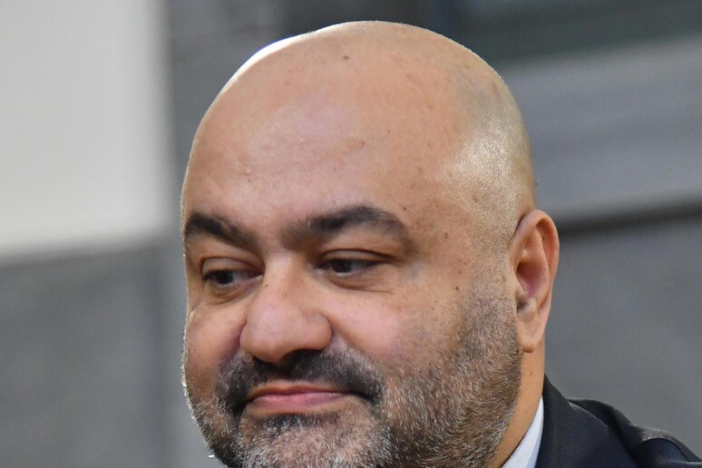 - RIPRODUZIONE RISERVATA