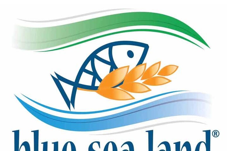 'Blue sea land ' - RIPRODUZIONE RISERVATA