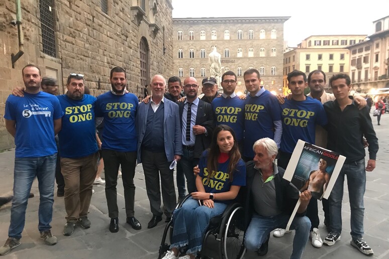 - RIPRODUZIONE RISERVATA