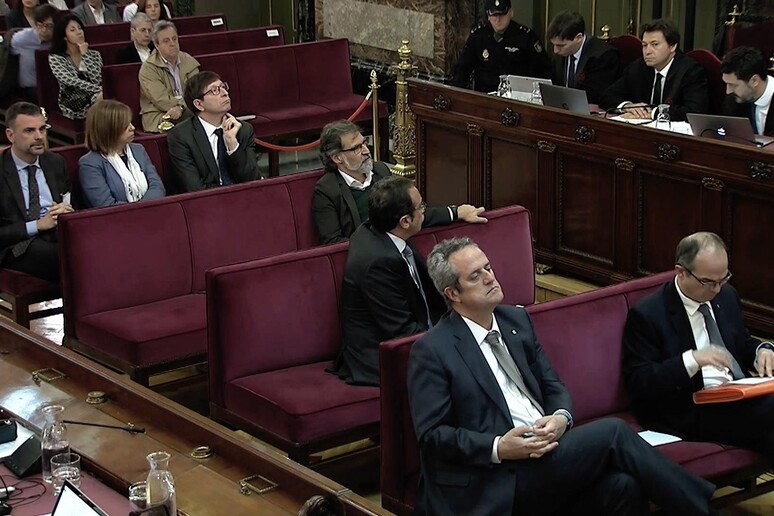 - RIPRODUZIONE RISERVATA