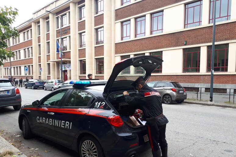 - RIPRODUZIONE RISERVATA