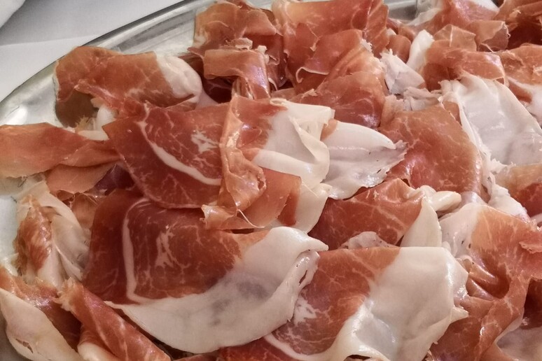 - RIPRODUZIONE RISERVATA