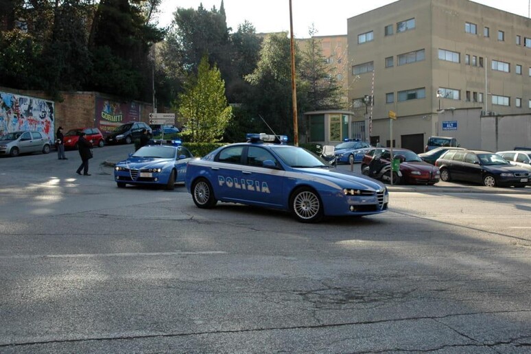 - RIPRODUZIONE RISERVATA
