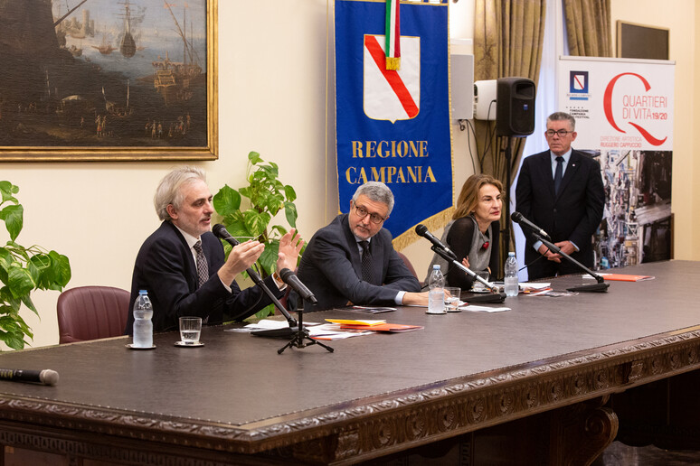 - RIPRODUZIONE RISERVATA