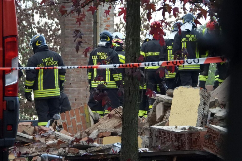 - RIPRODUZIONE RISERVATA