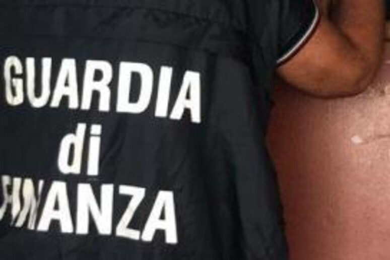 - RIPRODUZIONE RISERVATA