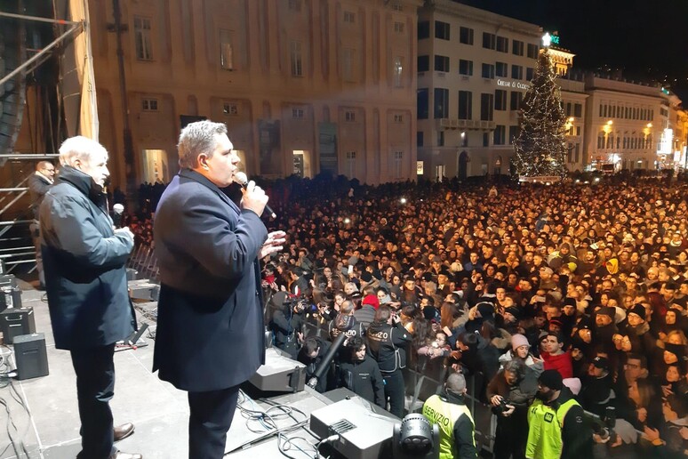 - RIPRODUZIONE RISERVATA
