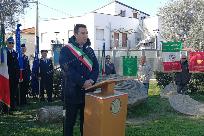- RIPRODUZIONE RISERVATA