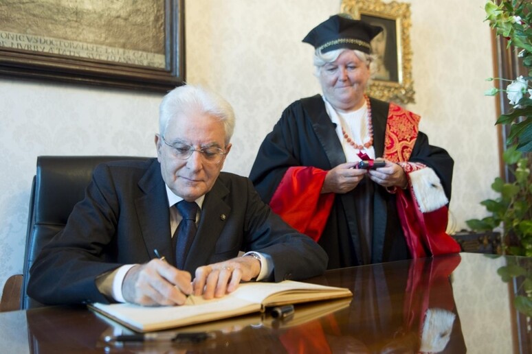 - RIPRODUZIONE RISERVATA