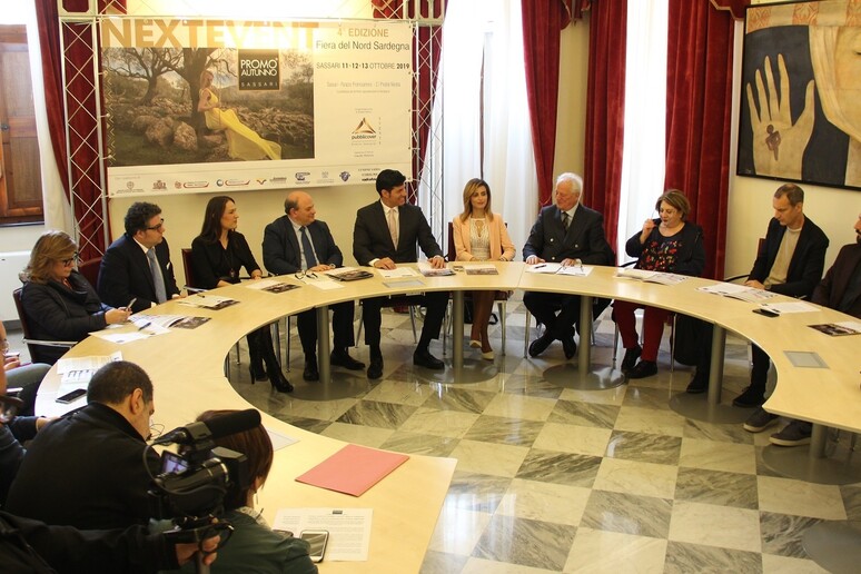 - RIPRODUZIONE RISERVATA