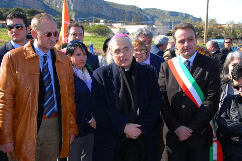 - RIPRODUZIONE RISERVATA