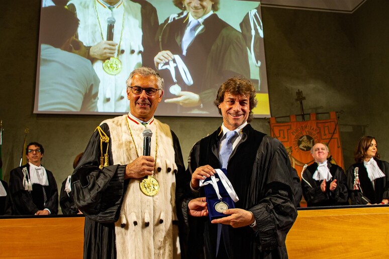 Il conferimento della Laura Honoris Causa ad Alberto Angela - RIPRODUZIONE RISERVATA