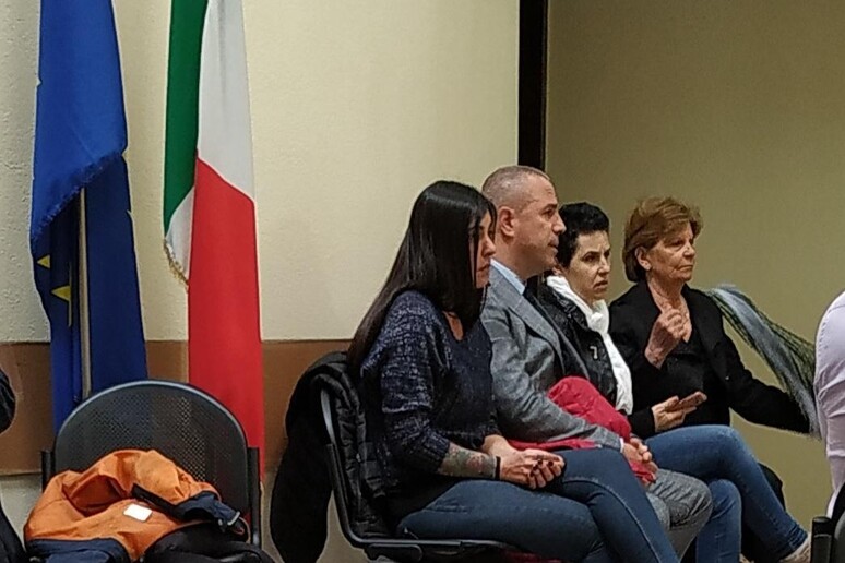 - RIPRODUZIONE RISERVATA