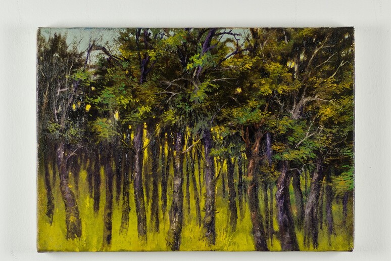 Il quadro di Francesco De Grandi  'La foresta viola ' - RIPRODUZIONE RISERVATA
