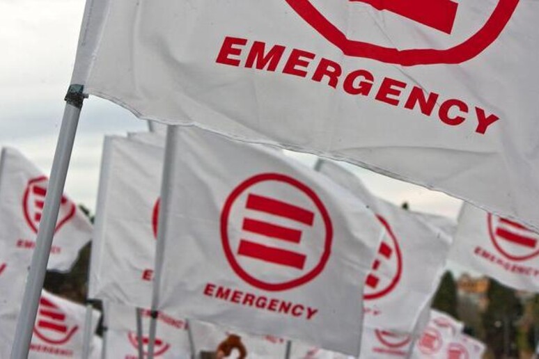Emergency - RIPRODUZIONE RISERVATA