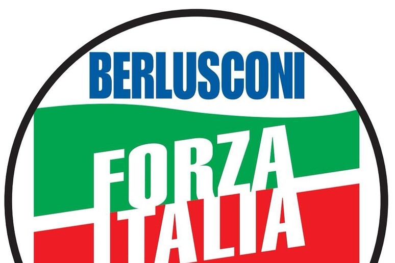 - RIPRODUZIONE RISERVATA