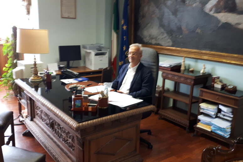- RIPRODUZIONE RISERVATA